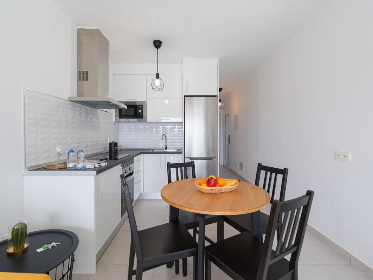 Homeforguest Sunset Senator With Pool And Terrace In กอสตา เตกีสเซ ภายนอก รูปภาพ